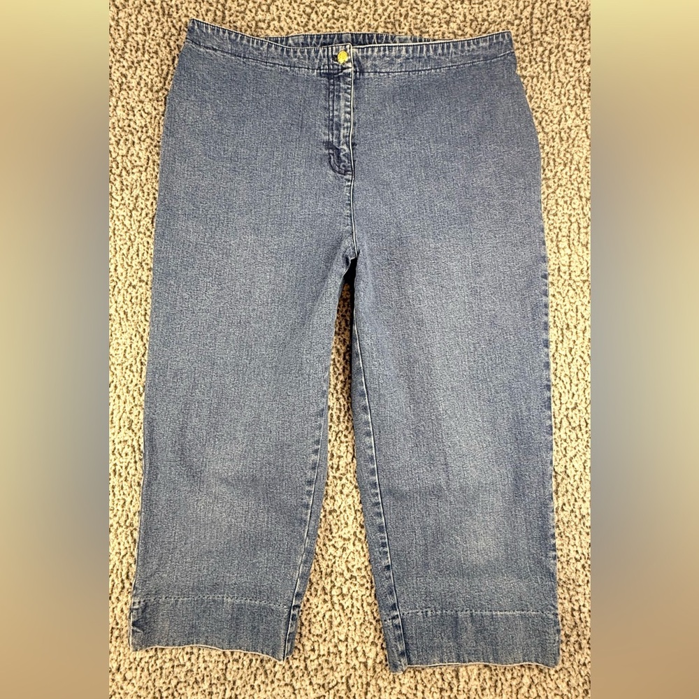 Ralph Lauren Lauren Jeans Co. Women's Size 16W Pocketless Capri. Blue